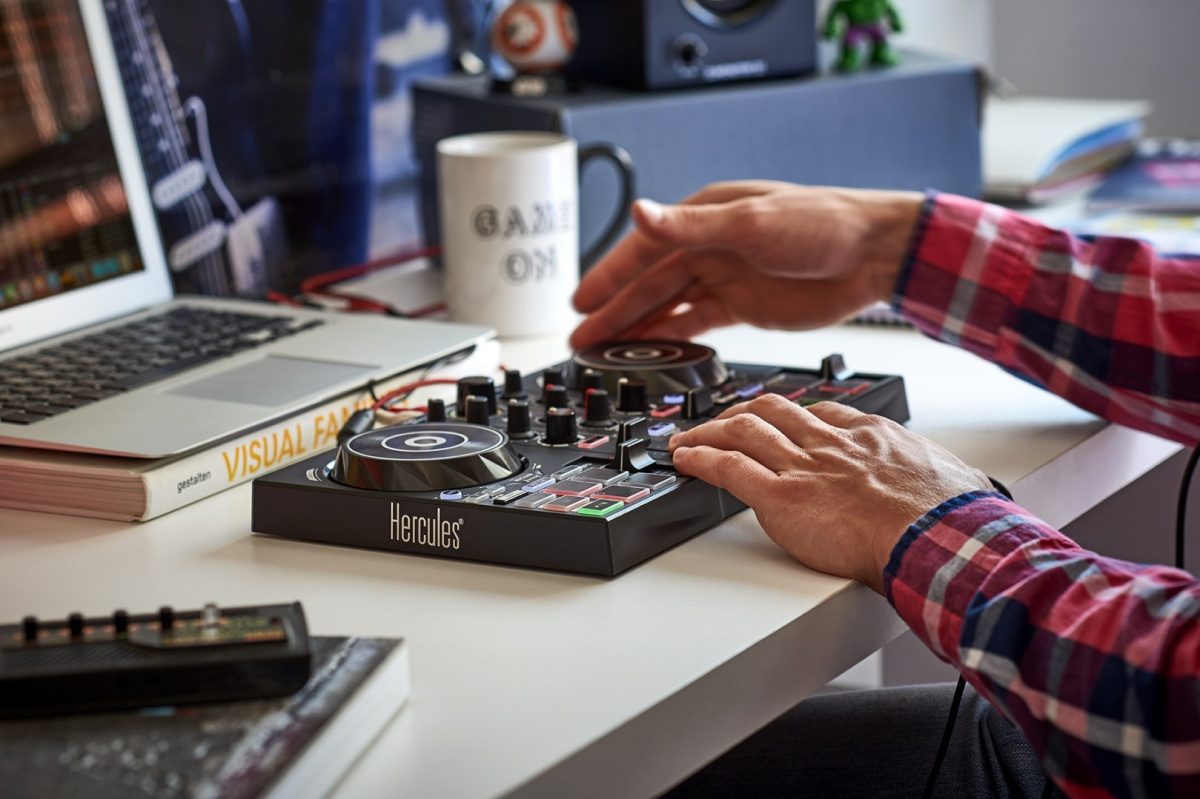 Hercules DJ - Inpulse 200 kontroler dla DJa Hercules DJ - Inpulse 200 kontroler dla DJa